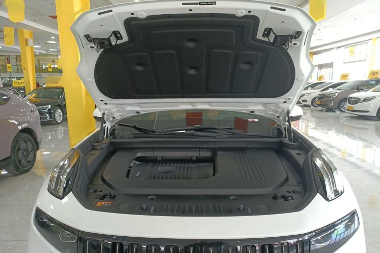 Used Lynk & Co 09 EM-P 2024 2.0TD EM-P Four-Wheel Drive ULTRA Six-Seater Engine Bay
