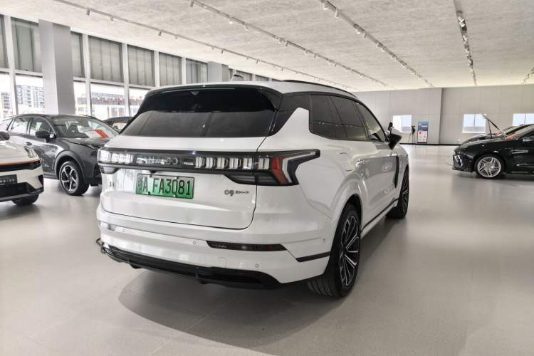 Used Lynk & Co 09 EM-P 2024 2.0TD EM-P Four-Wheel Drive ULTRA Six-Seater Exterior 5