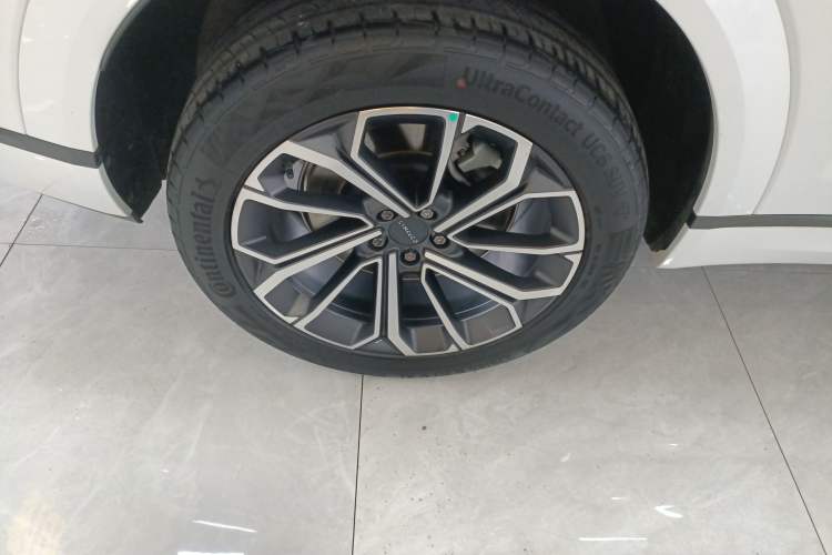 Used Lynk & Co 09 EM-P 2024 2.0TD EM-P Four-Wheel Drive ULTRA Six-Seater Exterior 8