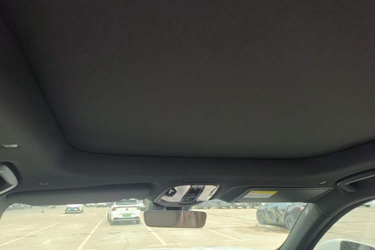 Used Lynk & Co 09 EM-P 2024 2.0TD EM-P Four-Wheel Drive ULTRA Six-Seater Headliner