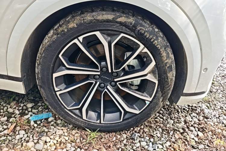 Used Lynk & Co 09 EM-P 2024 2.0TD EM-P Four-Wheel Drive ULTRA Six-Seater Right Front Wheel Hub