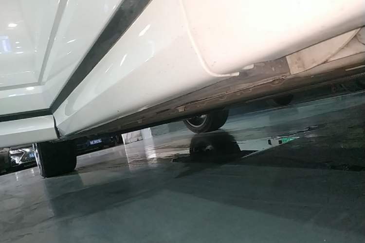 Used Lynk & Co 09 EM-P 2024 2.0TD EM-P Four-Wheel Drive HALO Six-Seater Right Side Sill