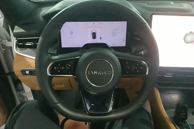 Used Lynk & Co 09 EM-P 2024 2.0TD EM-P Four-Wheel Drive HALO Six-Seater Steering Wheel