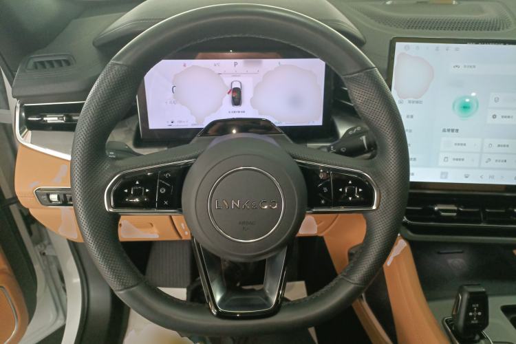 Used Lynk & Co 09 EM-P 2024 2.0TD EM-P Four-Wheel Drive ULTRA Six-Seater Steering Wheel