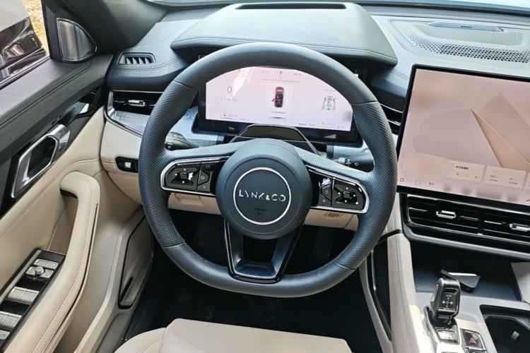 Used Lynk & Co 09 EM-P 2024 2.0TD EM-P Four-Wheel Drive ULTRA Six-Seater Steering Wheel