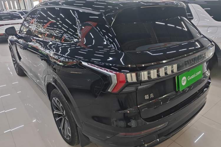 Used Lynk & Co 09 EM-P 2025 2.0TD EM-P Four-Wheel Drive Max Five Seats Exterior 2