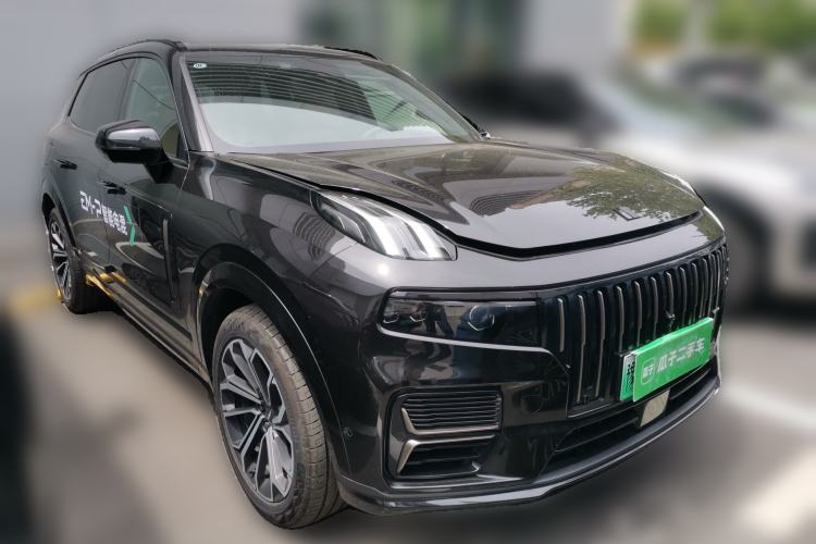 Used Lynk & Co 09 EM-P 2025 2.0TD EM-P Four-Wheel Drive Max Five Seats Front Right 45 Deg