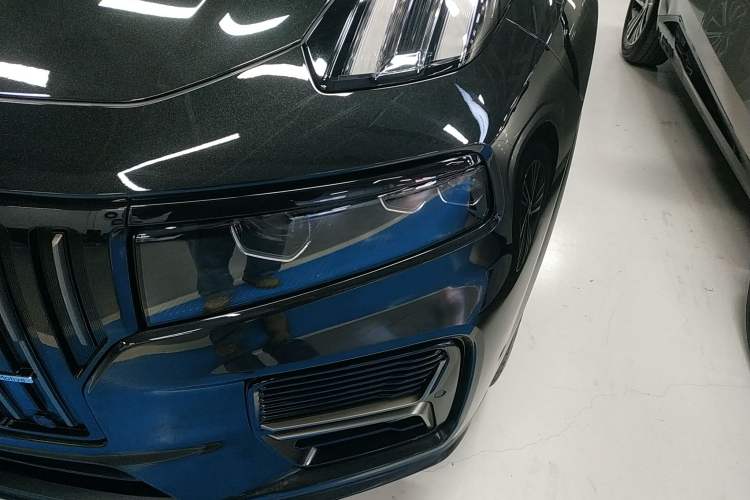 Used Lynk & Co 09 EM-P 2025 2.0TD EM-P Four-Wheel Drive Max Five Seats Left Front Headlight