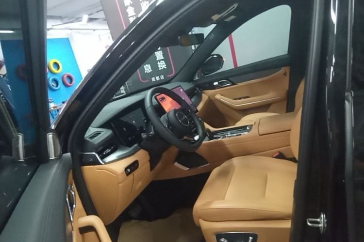 Used Lynk & Co 09 EM-P 2025 2.0TD EM-P Four-Wheel Drive Max Five Seats Left Front Seat