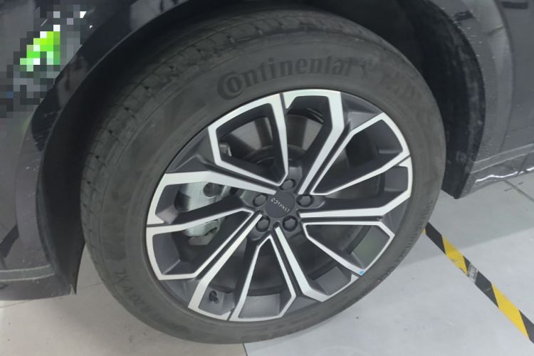 Used Lynk & Co 09 EM-P 2025 2.0TD EM-P Four-Wheel Drive Max Five Seats Left Front Wheel Hub