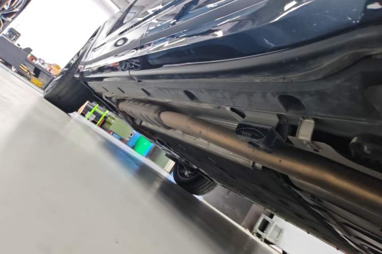 Used Lynk & Co 09 EM-P 2025 2.0TD EM-P Four-Wheel Drive Max Five Seats Left Side Sill