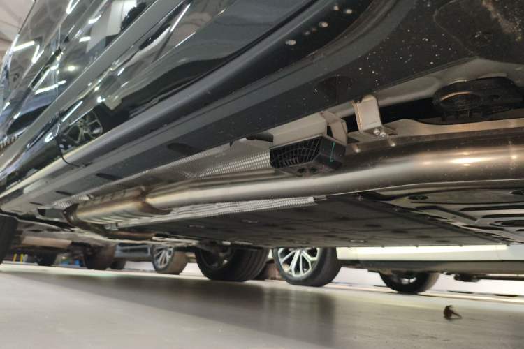 Used Lynk & Co 09 EM-P 2025 2.0TD EM-P Four-Wheel Drive Max Five Seats Left Side Sill