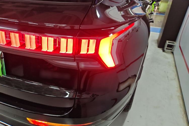 Used Lynk & Co 09 EM-P 2025 2.0TD EM-P Four-Wheel Drive Max Five Seats Right Rear Taillight