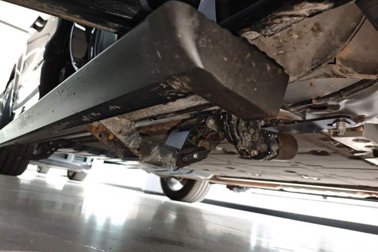Used Lynk & Co 09 EM-P 2025 2.0TD EM-P Four-Wheel Drive Max Five Seats Right Side Sill