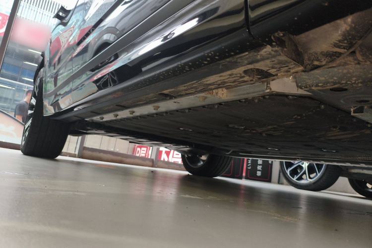 Used Lynk & Co 09 EM-P 2025 2.0TD EM-P Four-Wheel Drive Max Five Seats Right Side Sill