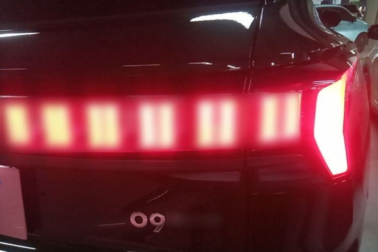 Used Lynk & Co 09 EM-P 2025 2.0TD EM-P Four-Wheel Drive Max Five Seats Right Rear Taillight