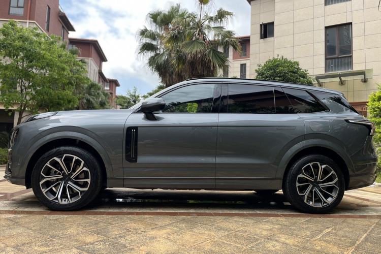Used Lynk & Co 09 EM-P 2025 2.0TD EM-P Four-Wheel Drive Max Five Seats Exterior 7