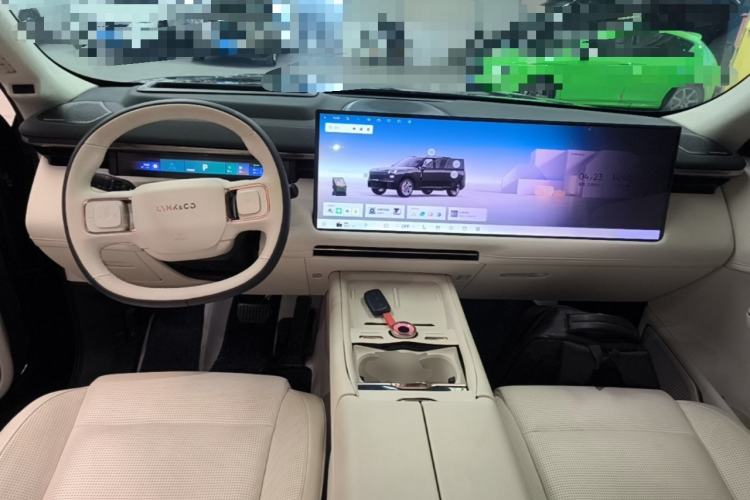 Used Lynk & Co 900 2025 2.0T Ultra Center Console