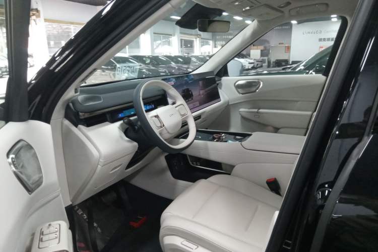 Used Lynk & Co 900 2025 2.0T Exploration Edition Driver Seat