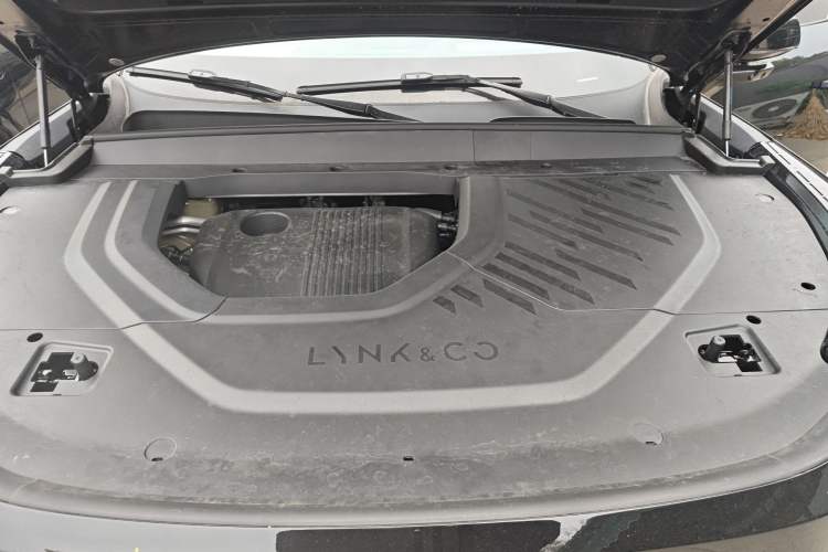 Used Lynk & Co 900 2025 1.5T Ultra Engine Bay