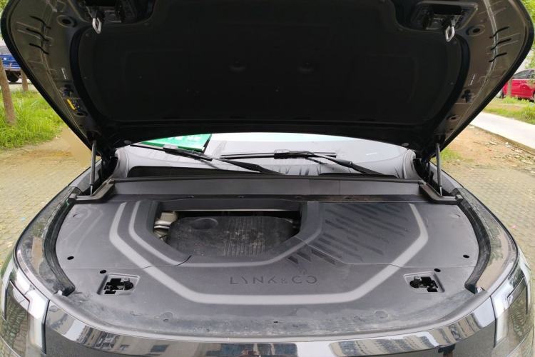 Used Lynk & Co 900 2025 1.5T Ultra Engine Bay