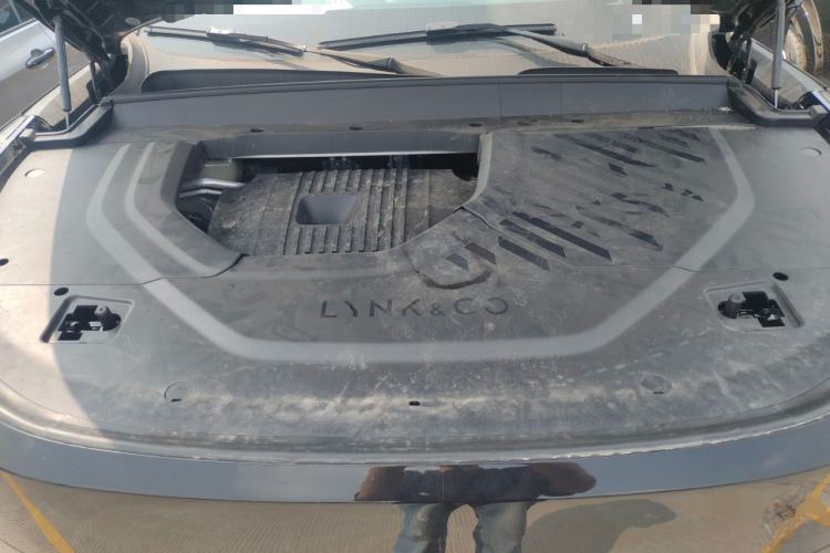 Used Lynk & Co 900 2025 2.0T Exploration Edition Engine Bay