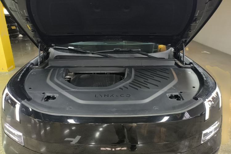 Used Lynk & Co 900 2025 1.5T Ultra Engine Bay