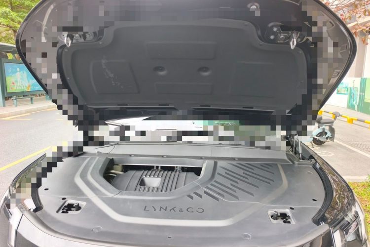 Used Lynk & Co 900 2025 2.0T Ultra Engine Bay