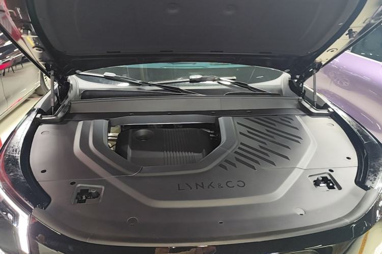 Used Lynk & Co 900 2025 1.5T Ultra Engine Bay