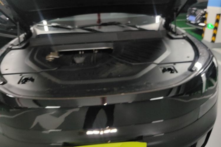 Used Lynk & Co 900 2025 2.0T Ultra Engine Bay