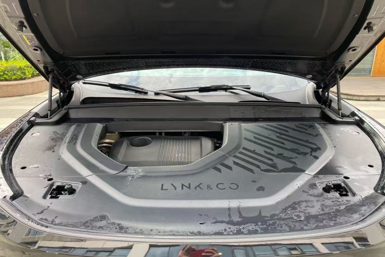 Used Lynk & Co 900 2025 1.5T Ultra Engine Bay