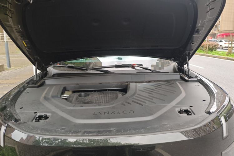 Used Lynk & Co 900 2025 1.5T Ultra Engine Bay