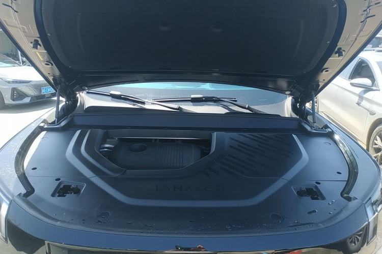 Used Lynk & Co 900 2025 1.5T Ultra Engine Bay