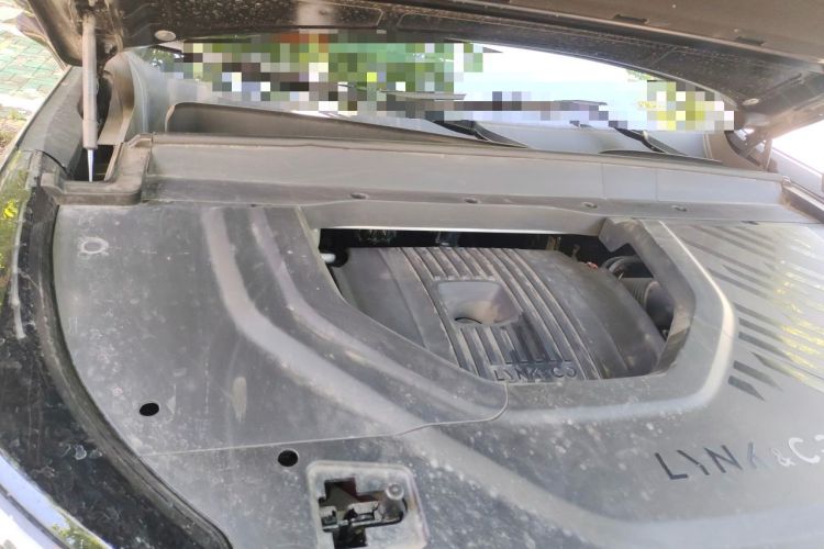 Used Lynk & Co 900 2025 2.0T Ultra Engine Bay Right