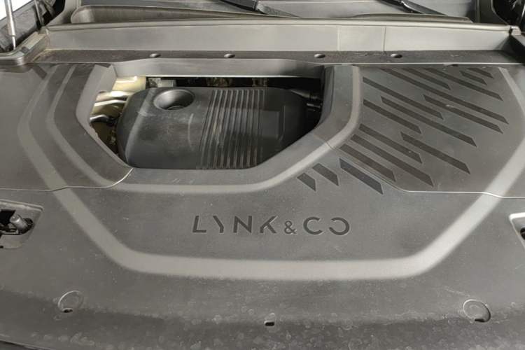 Used Lynk & Co 900 2025 1.5T Ultra Engine Bay