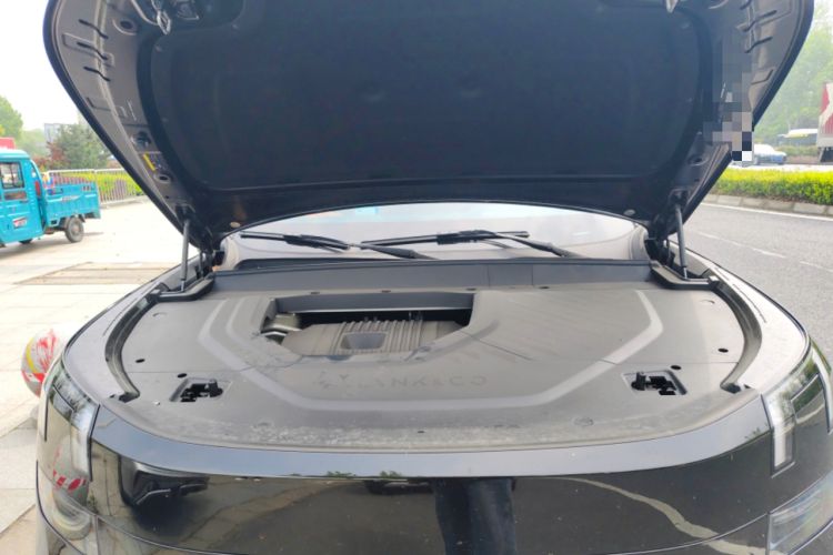 Used Lynk & Co 900 2025 2.0T Ultra Engine Bay