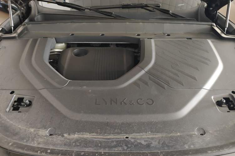 Used Lynk & Co 900 2025 1.5T Ultra Engine Bay
