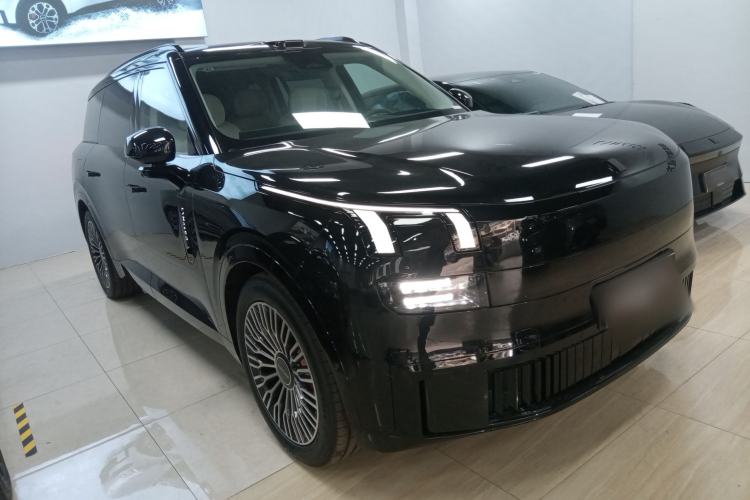 Used Lynk & Co 900 2025 2.0T Exploration Edition Exterior 1