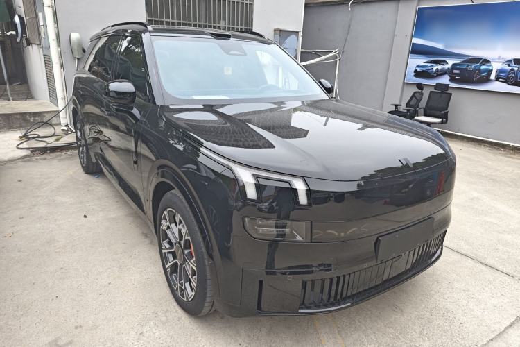 Used Lynk & Co 900 2025 1.5T Ultra Exterior 1