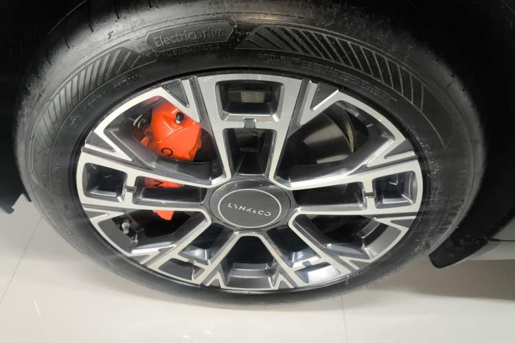 Used Lynk & Co 900 2025 1.5T Ultra Exterior 1