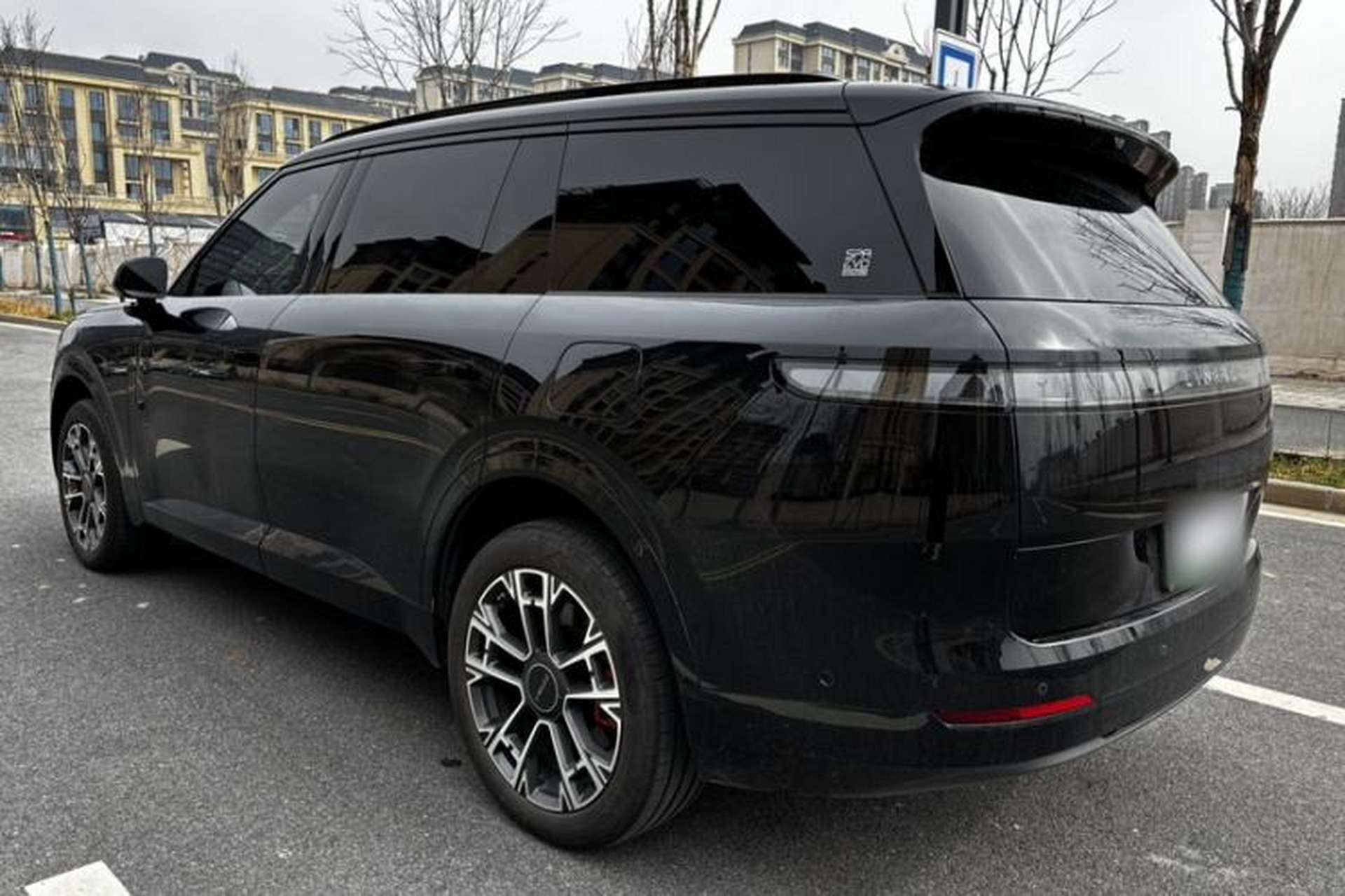 Used Lynk & Co 900 2025 2.0T Ultra Exterior 1