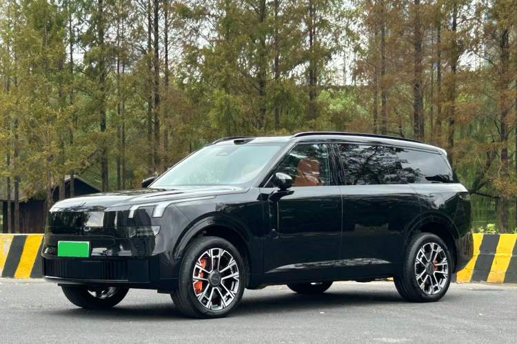 Used Lynk & Co 900 2025 1.5T Ultra Exterior 2