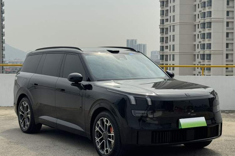 Used Lynk & Co 900 2025 2.0T Ultra Exterior 2
