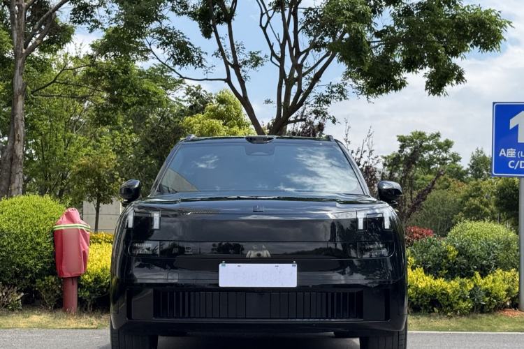 Used Lynk & Co 900 2025 1.5T Ultra Exterior 2