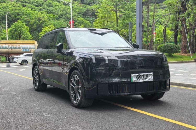 Used Lynk & Co 900 2025 1.5T Ultra Exterior 2