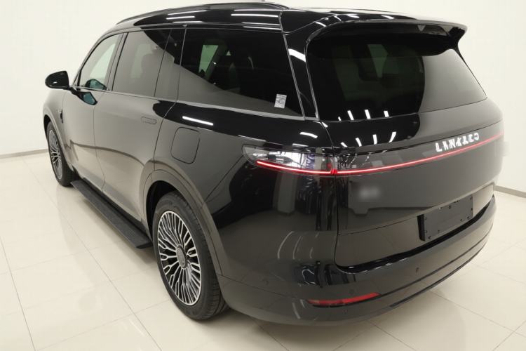 Used Lynk & Co 900 2025 2.0T Exploration Edition Exterior 2