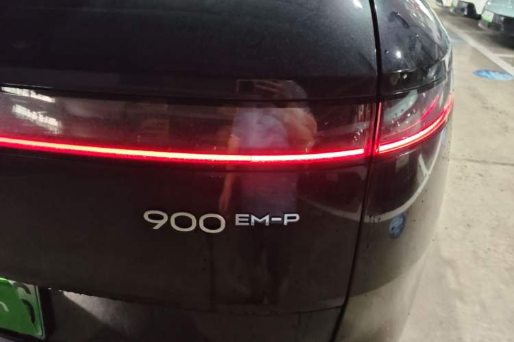 Used Lynk & Co 900 2025 2.0T Ultra Exterior 3
