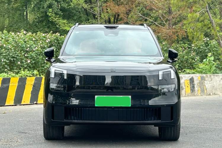 Used Lynk & Co 900 2025 1.5T Ultra Exterior 4