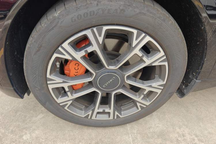 Used Lynk & Co 900 2025 1.5T Ultra Exterior 4