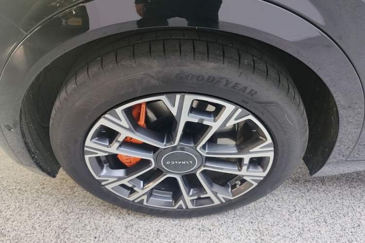 Used Lynk & Co 900 2025 1.5T Ultra Exterior 4
